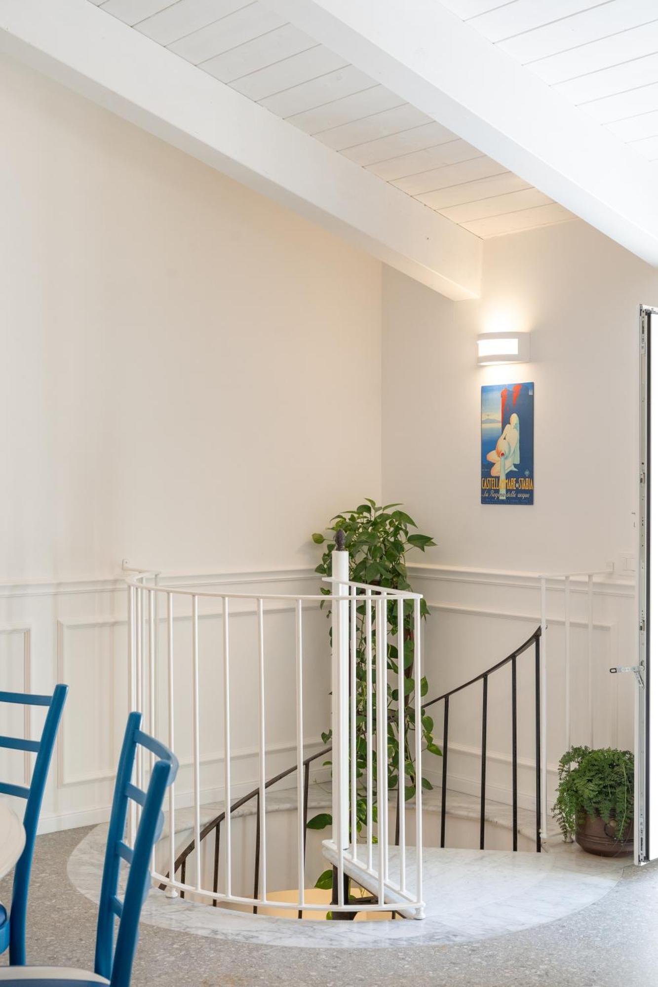 Palazzo Desiderio Apartment Castellammare di Stabia Exterior foto